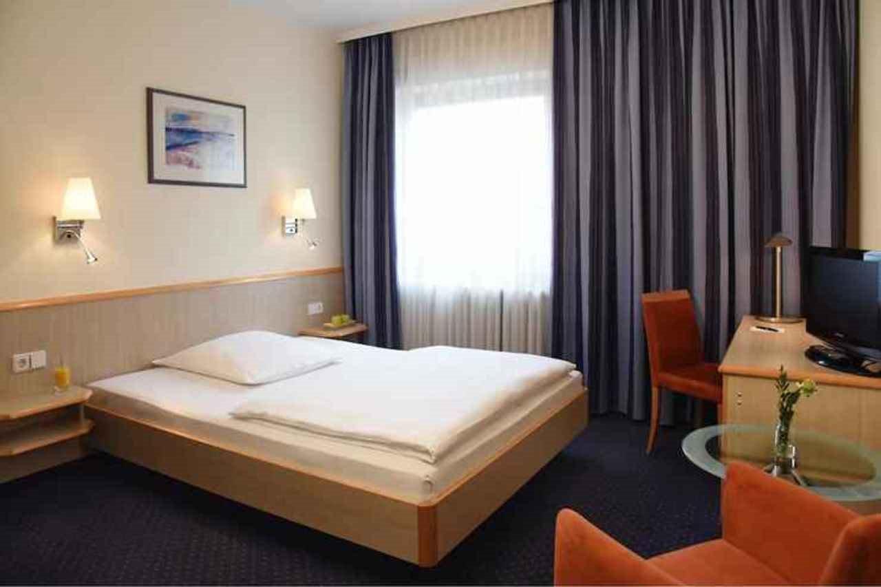 Intercityhotel Штутгарт Экстерьер фото