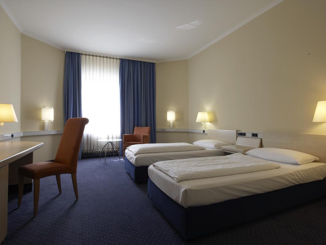 Intercityhotel Штутгарт Номер фото