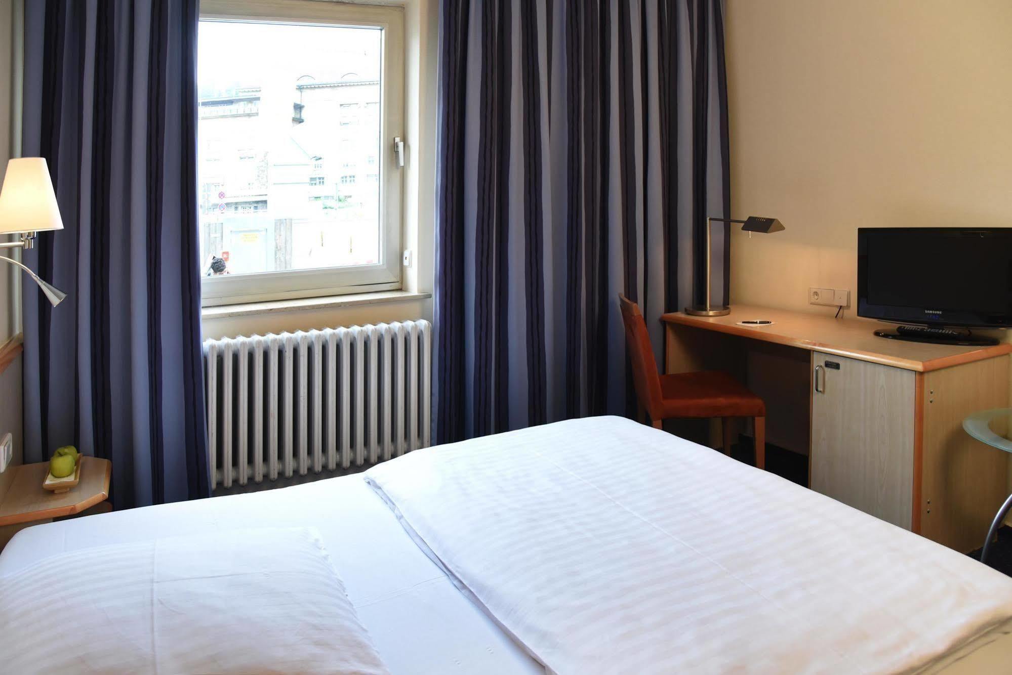 Intercityhotel Штутгарт Экстерьер фото