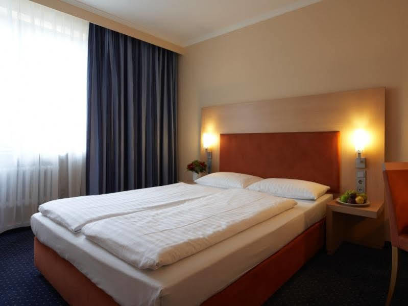 Intercityhotel Штутгарт Экстерьер фото