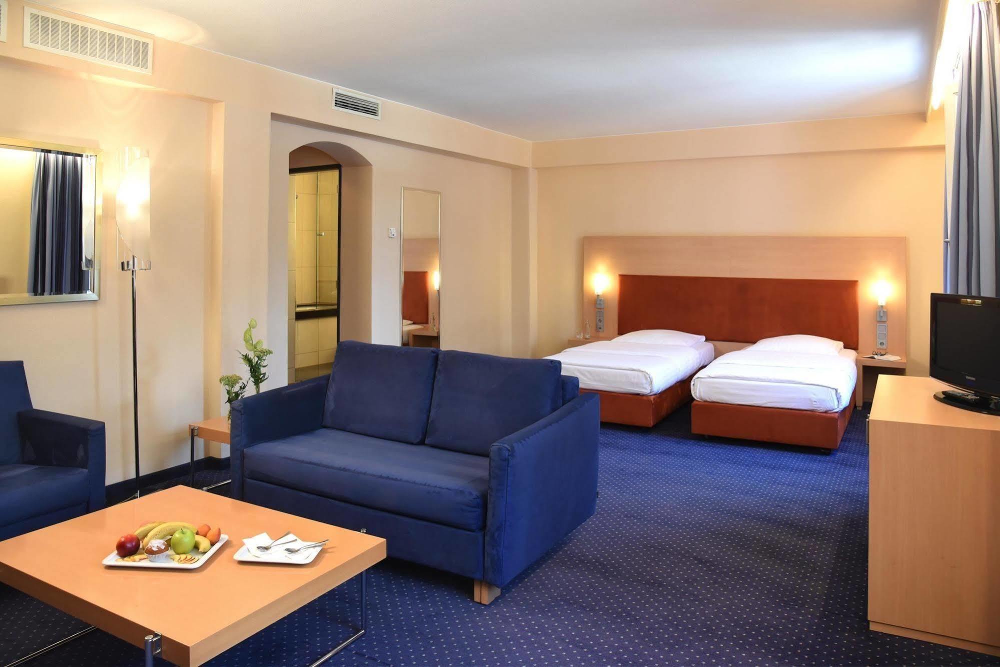 Intercityhotel Штутгарт Экстерьер фото