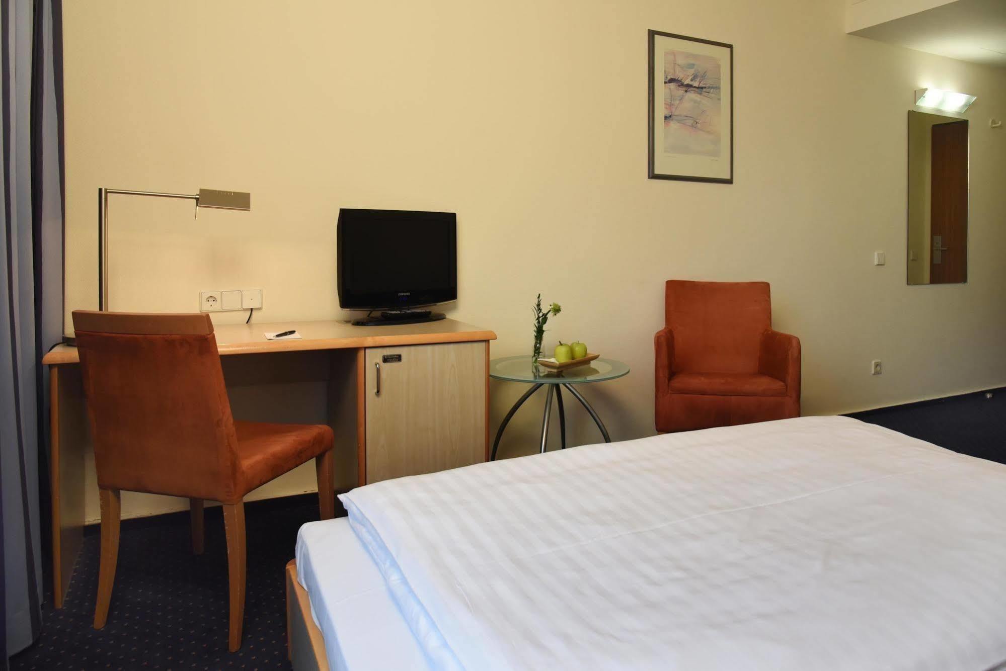 Intercityhotel Штутгарт Экстерьер фото